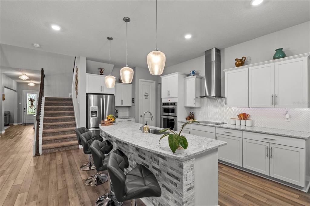 En Venta: $1,199,000 (6 camas, 4 baños, 5309 Pies cuadrados)