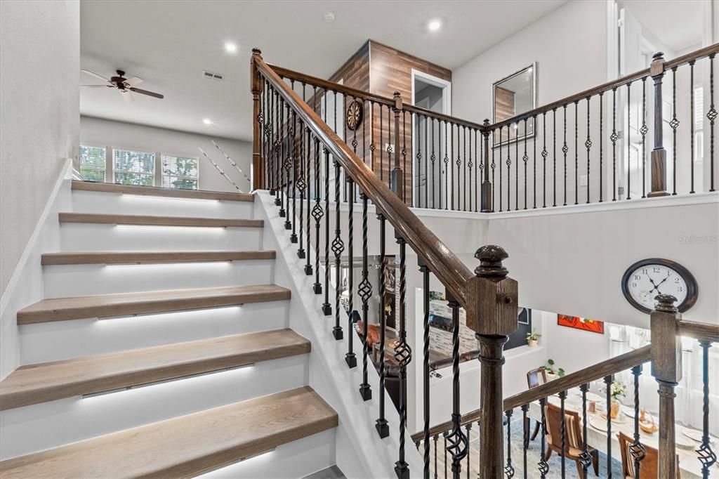 En Venta: $1,199,000 (6 camas, 4 baños, 5309 Pies cuadrados)