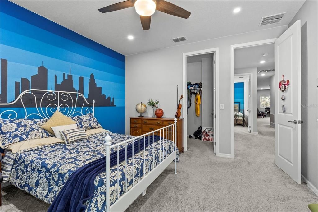 En Venta: $1,199,000 (6 camas, 4 baños, 5309 Pies cuadrados)