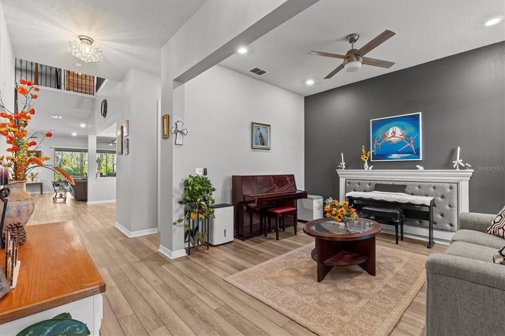 En Venta: $1,199,000 (6 camas, 4 baños, 5309 Pies cuadrados)