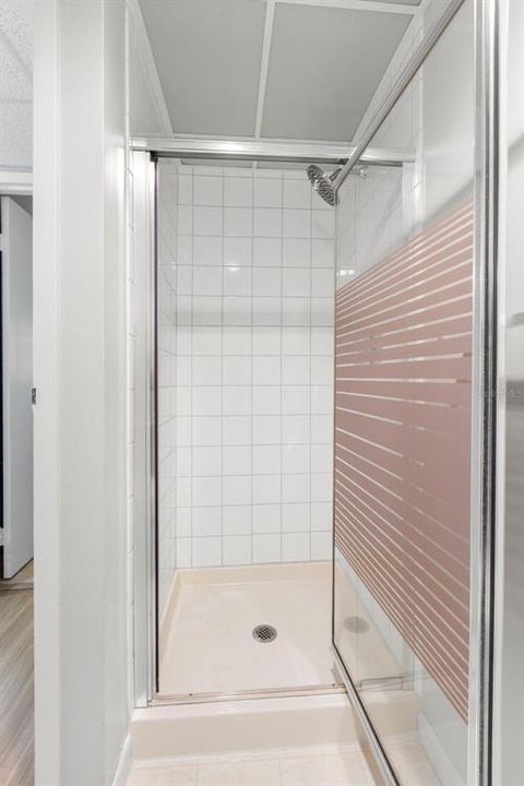 Activo con contrato: $115,000 (2 camas, 2 baños, 960 Pies cuadrados)