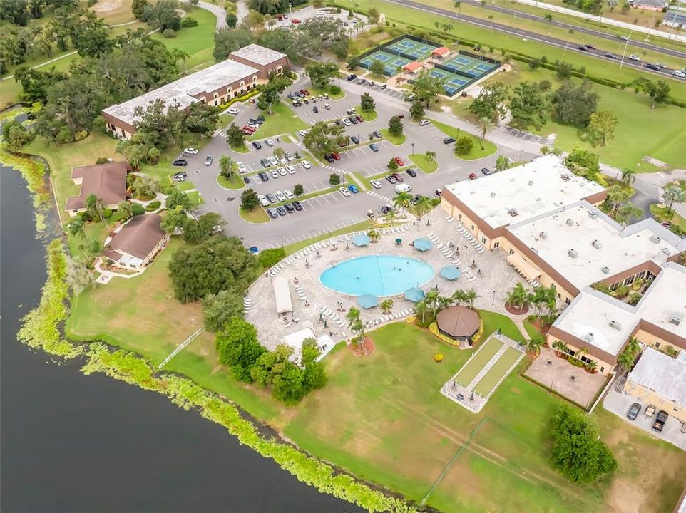 Activo con contrato: $115,000 (2 camas, 2 baños, 960 Pies cuadrados)