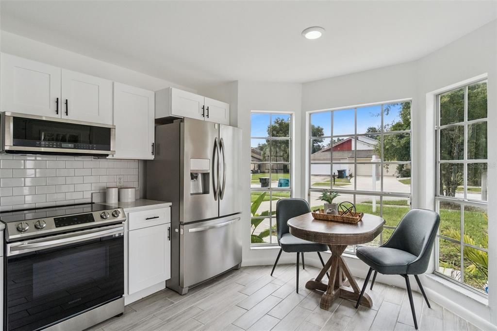 Active With Contract: $289,000 (3 beds, 2 baths, 1156 Square Feet)