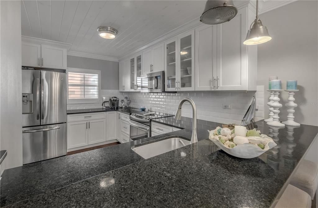 待售: $499,000 (2 贝兹, 2 浴室, 978 平方英尺)