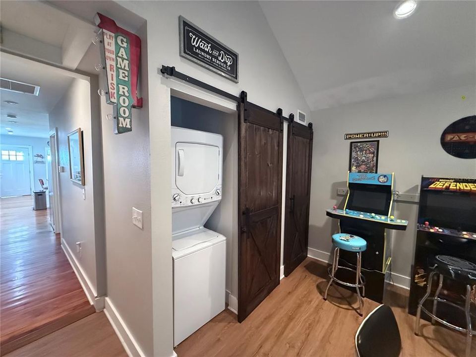 待售: $259,000 (3 贝兹, 2 浴室, 1150 平方英尺)