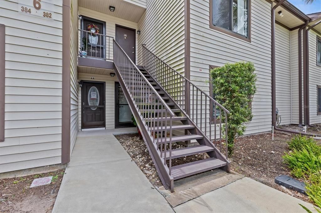 待售: $165,000 (1 贝兹, 1 浴室, 740 平方英尺)