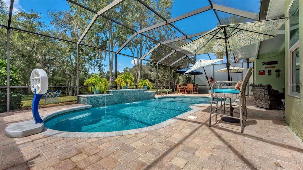 For Sale: $494,900 (3 beds, 2 baths, 1985 Square Feet)