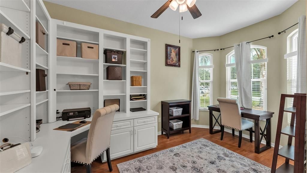 For Sale: $494,900 (3 beds, 2 baths, 1985 Square Feet)