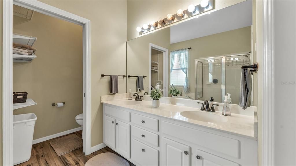 For Sale: $494,900 (3 beds, 2 baths, 1985 Square Feet)