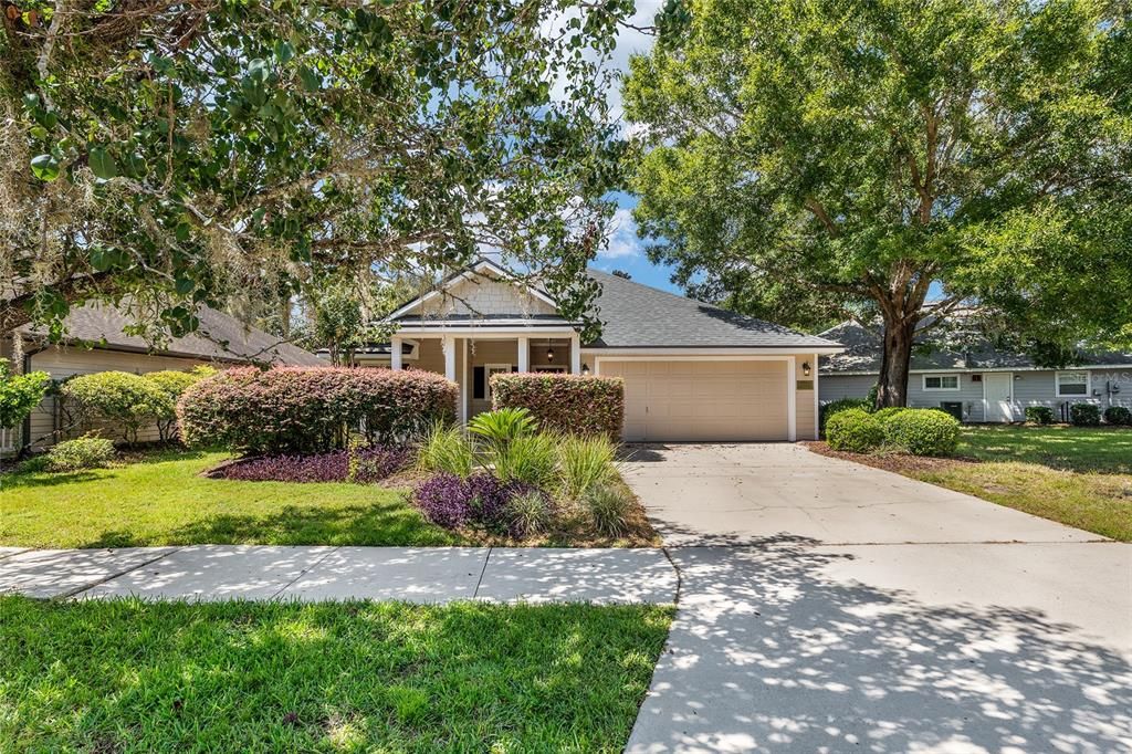 Active With Contract: $349,900 (3 beds, 2 baths, 1504 Square Feet)