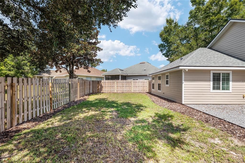 Active With Contract: $349,900 (3 beds, 2 baths, 1504 Square Feet)