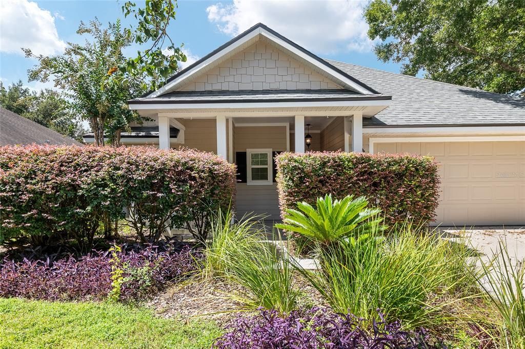 Active With Contract: $349,900 (3 beds, 2 baths, 1504 Square Feet)