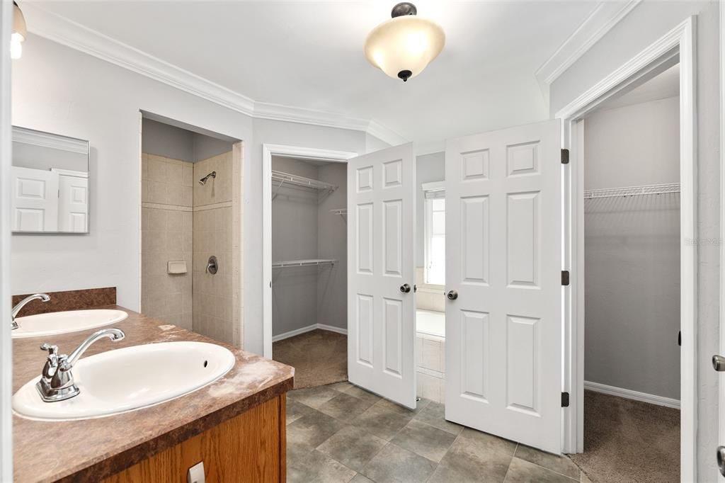 Active With Contract: $349,900 (3 beds, 2 baths, 1504 Square Feet)