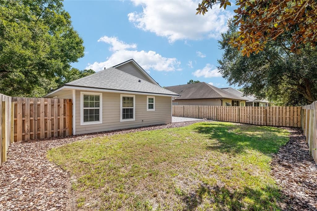 Active With Contract: $349,900 (3 beds, 2 baths, 1504 Square Feet)