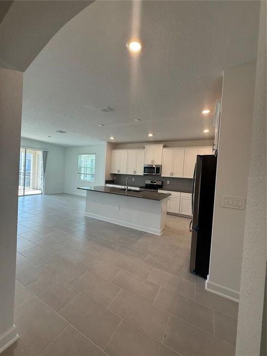 For Sale: $679,990 (6 beds, 5 baths, 3291 Square Feet)