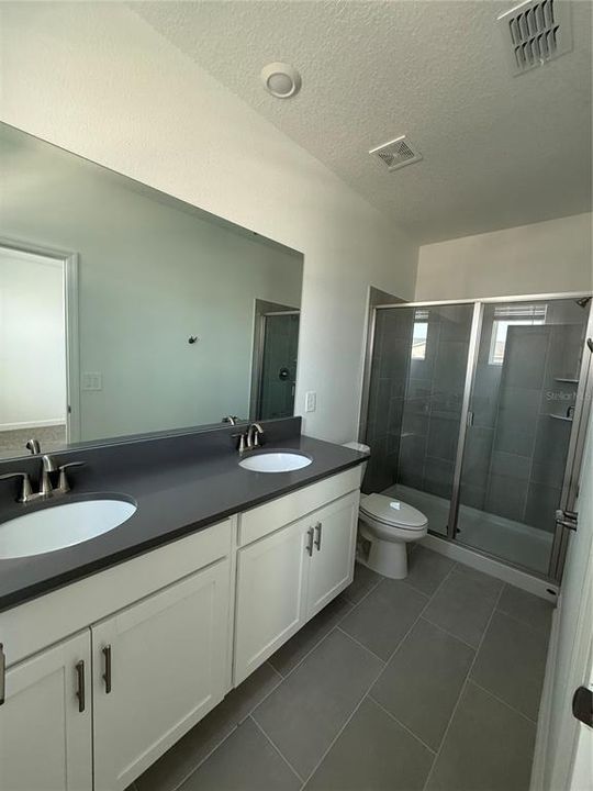 For Sale: $679,990 (6 beds, 5 baths, 3291 Square Feet)