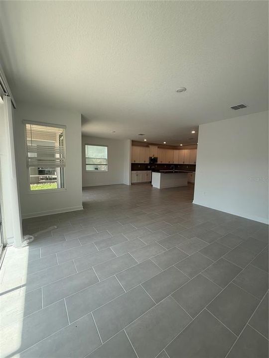 For Sale: $679,990 (6 beds, 5 baths, 3291 Square Feet)