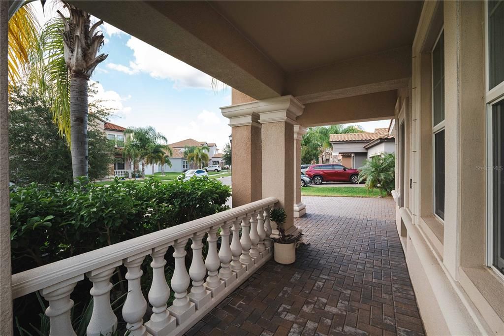 For Sale: $450,000 (4 beds, 2 baths, 2594 Square Feet)