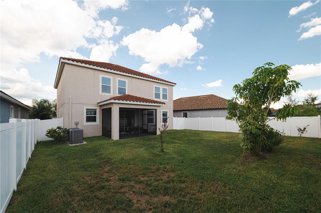 For Sale: $450,000 (4 beds, 2 baths, 2594 Square Feet)