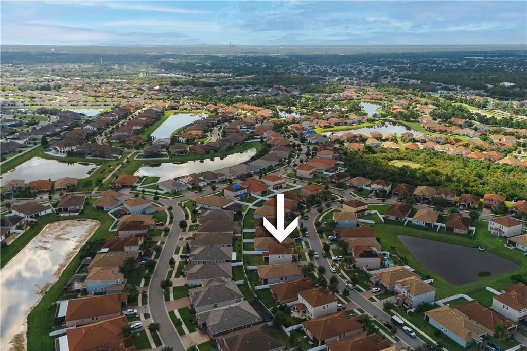 For Sale: $450,000 (4 beds, 2 baths, 2594 Square Feet)