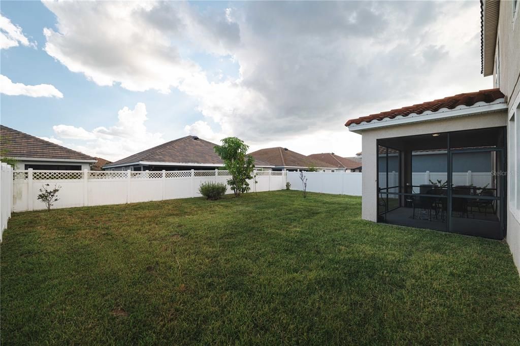 For Sale: $450,000 (4 beds, 2 baths, 2594 Square Feet)