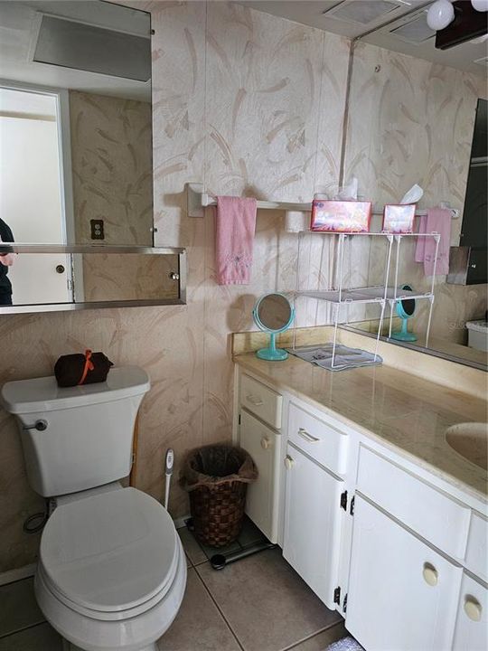 出租: $6,000 (2 贝兹, 2 浴室, 867 平方英尺)