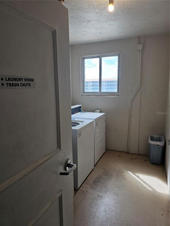 出租: $6,000 (2 贝兹, 2 浴室, 867 平方英尺)