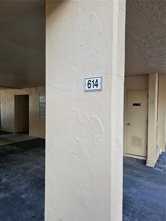 出租: $6,000 (2 贝兹, 2 浴室, 867 平方英尺)