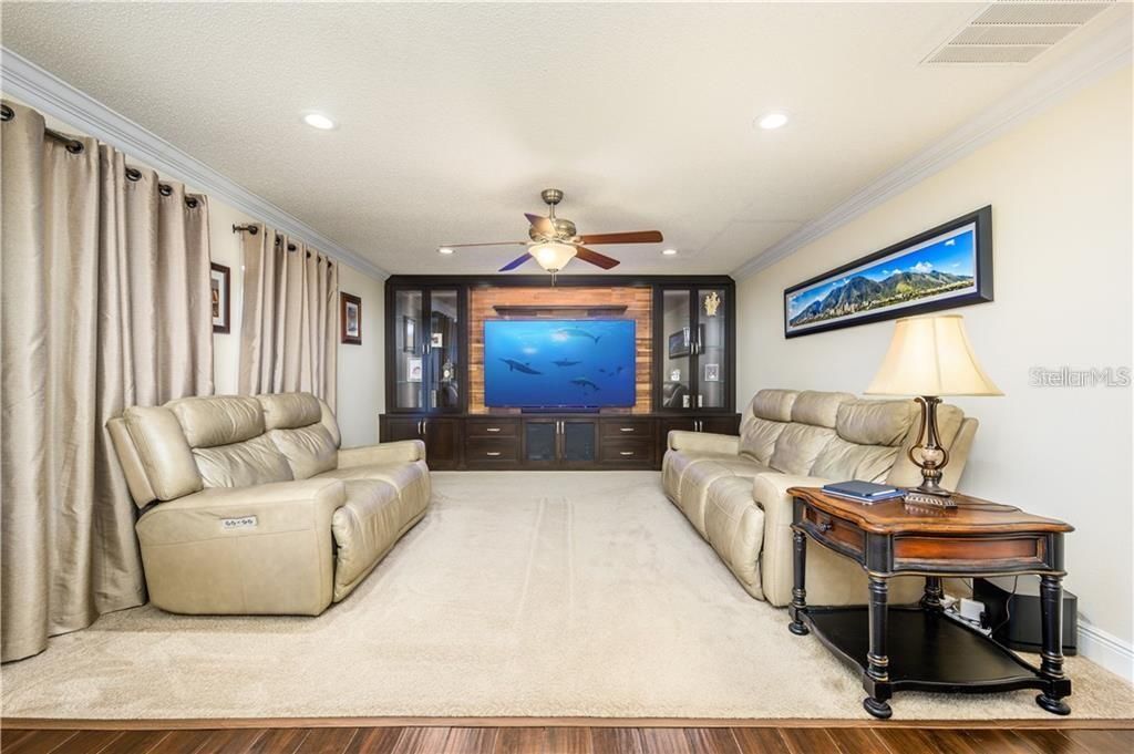 出租: $2,700 (4 贝兹, 2 浴室, 2476 平方英尺)