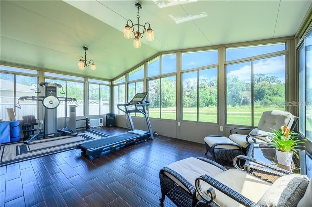 出租: $2,700 (4 贝兹, 2 浴室, 2476 平方英尺)