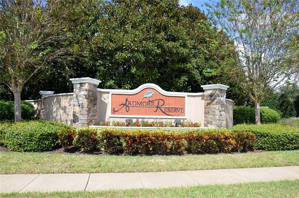 На продажу: $562,990 (4 спален, 2 ванн, 2586 Квадратных фут)