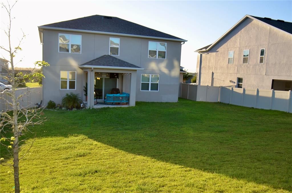 На продажу: $562,990 (4 спален, 2 ванн, 2586 Квадратных фут)