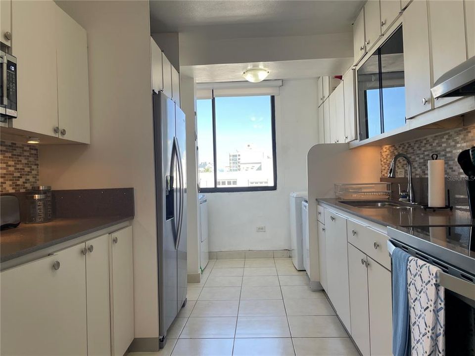 В аренду: $5,800 (4 спален, 3 ванн, 1700 Квадратных фут)