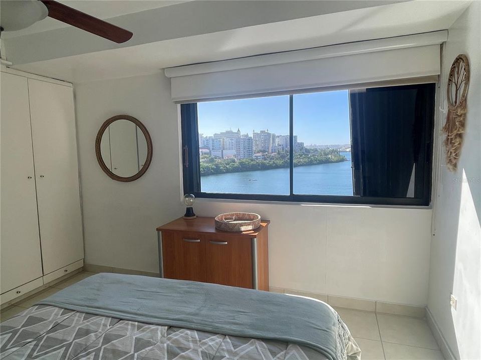 В аренду: $5,800 (4 спален, 3 ванн, 1700 Квадратных фут)