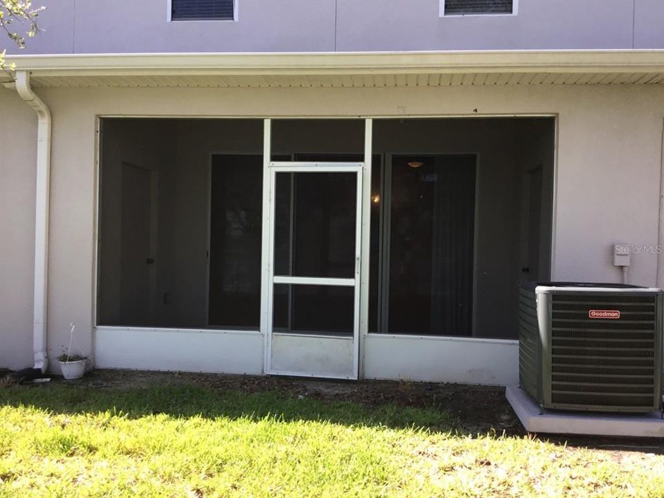 For Rent: $2,295 (3 beds, 2 baths, 2074 Square Feet)