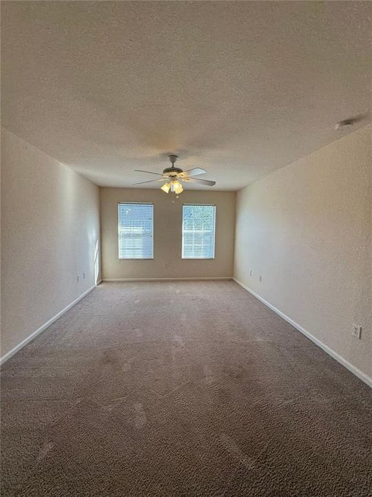 For Rent: $2,295 (3 beds, 2 baths, 2074 Square Feet)