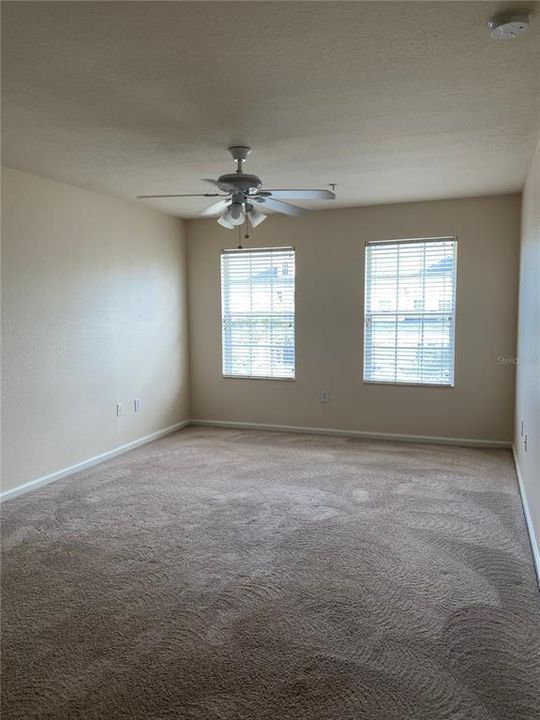 For Rent: $2,295 (3 beds, 2 baths, 2074 Square Feet)