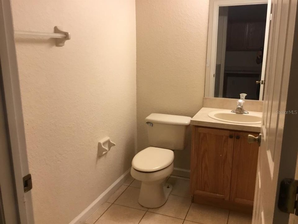 For Rent: $2,295 (3 beds, 2 baths, 2074 Square Feet)