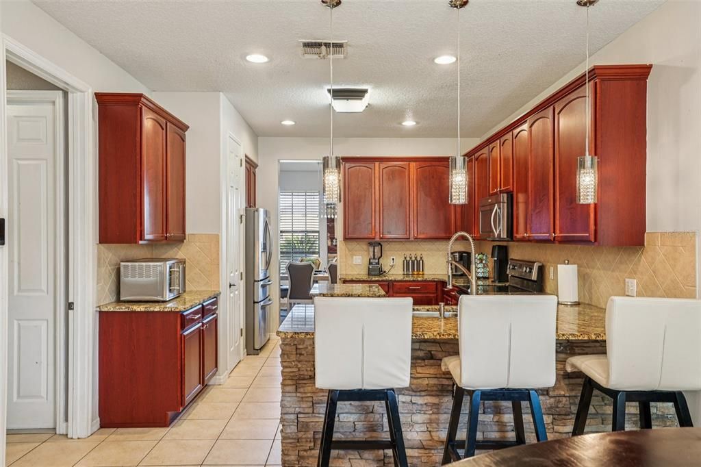 For Sale: $549,000 (5 beds, 4 baths, 3342 Square Feet)