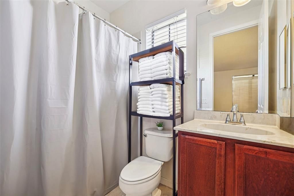 For Sale: $549,000 (5 beds, 4 baths, 3342 Square Feet)