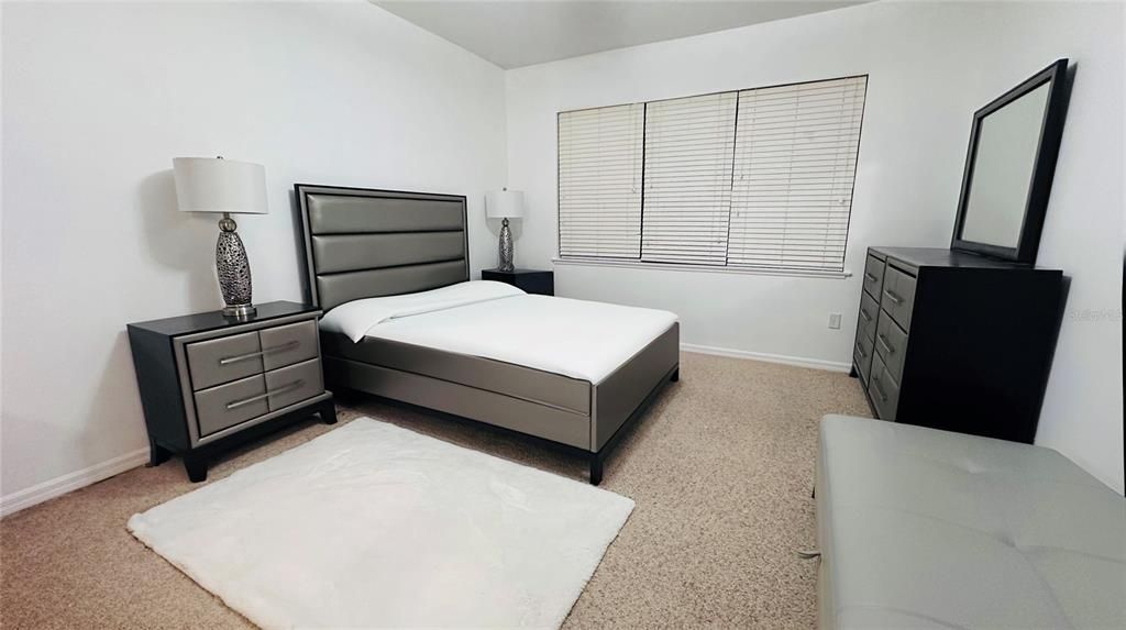 For Sale: $549,000 (5 beds, 4 baths, 3342 Square Feet)