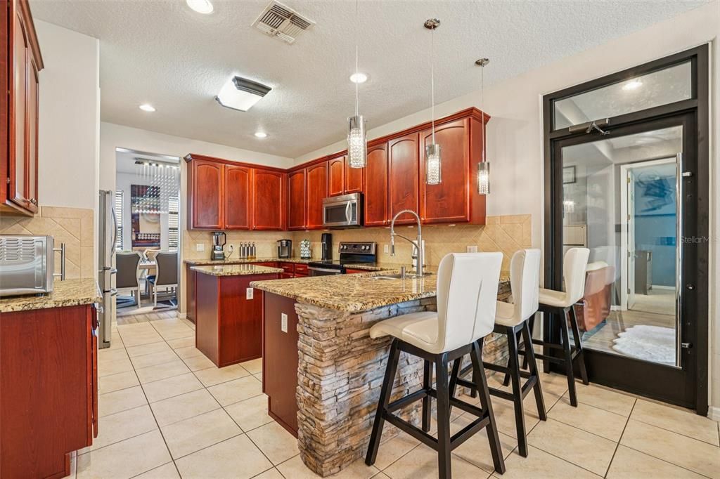 For Sale: $549,000 (5 beds, 4 baths, 3342 Square Feet)