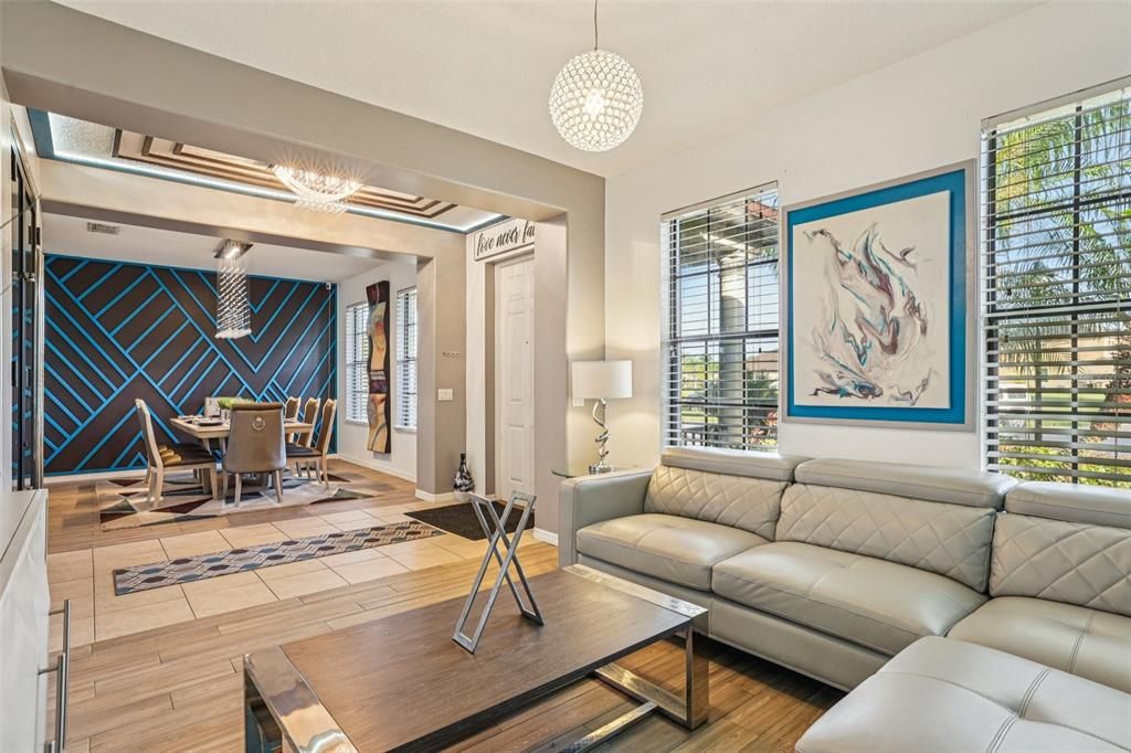 For Sale: $549,000 (5 beds, 4 baths, 3342 Square Feet)