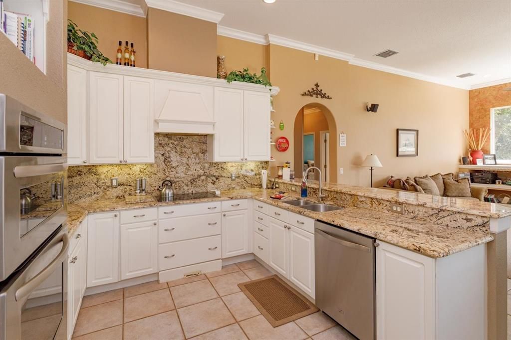 For Sale: $1,232,000 (3 beds, 3 baths, 3136 Square Feet)