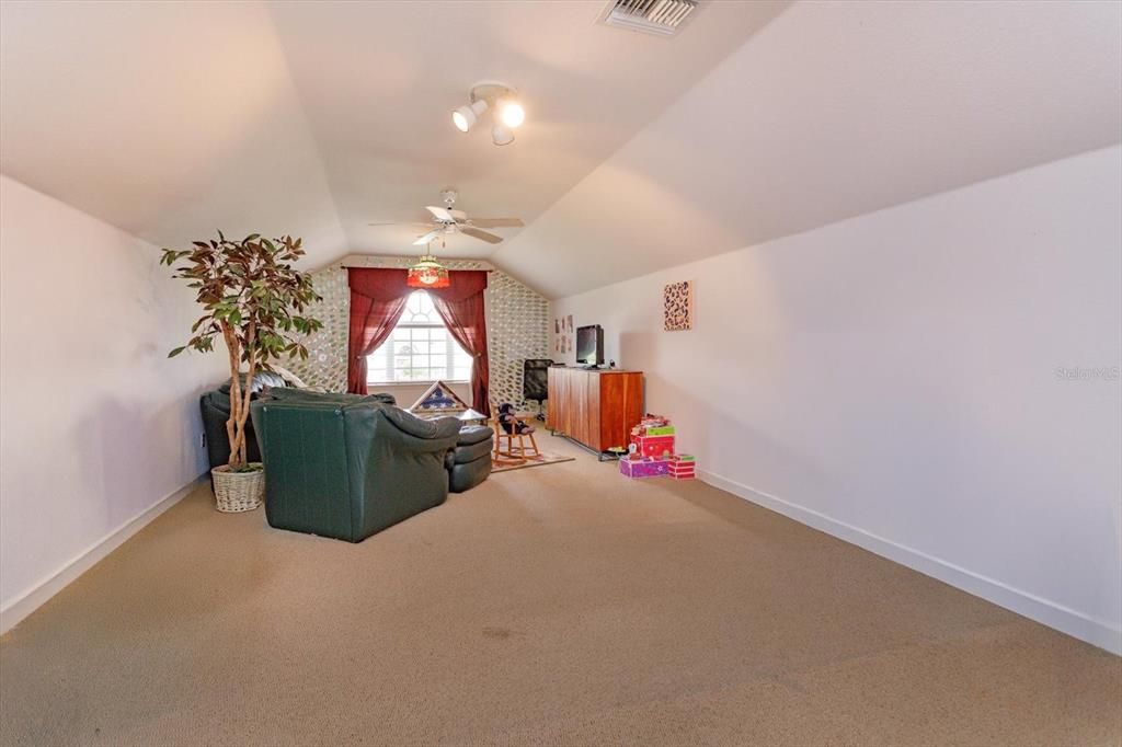 For Sale: $1,232,000 (3 beds, 3 baths, 3136 Square Feet)