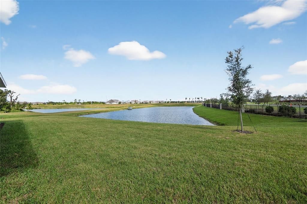 En Venta: $739,900 (3 camas, 2 baños, 2480 Pies cuadrados)