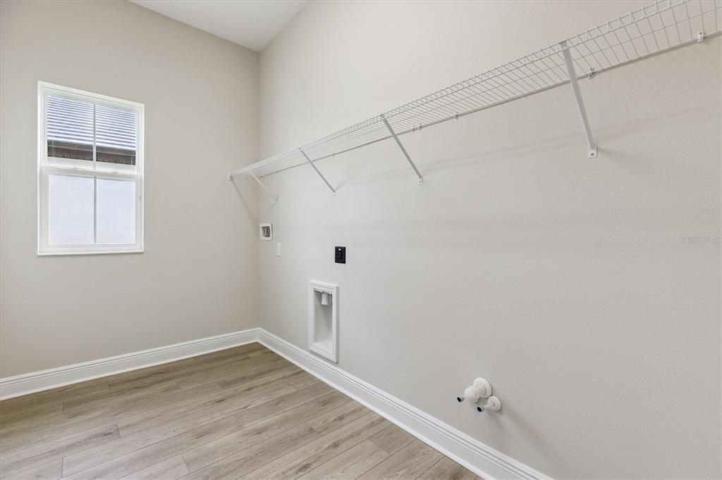 For Sale: $699,990 (4 beds, 3 baths, 2535 Square Feet)