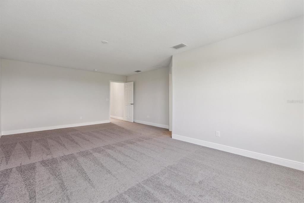 For Sale: $657,675 (5 beds, 3 baths, 3336 Square Feet)