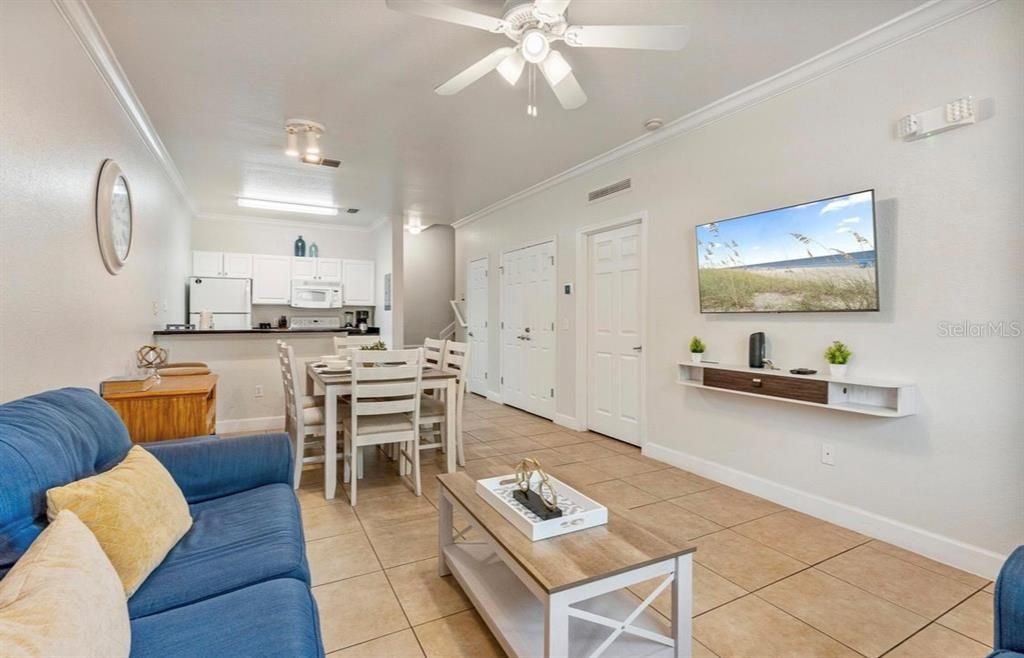 Activo con contrato: $278,000 (3 camas, 2 baños, 1300 Pies cuadrados)