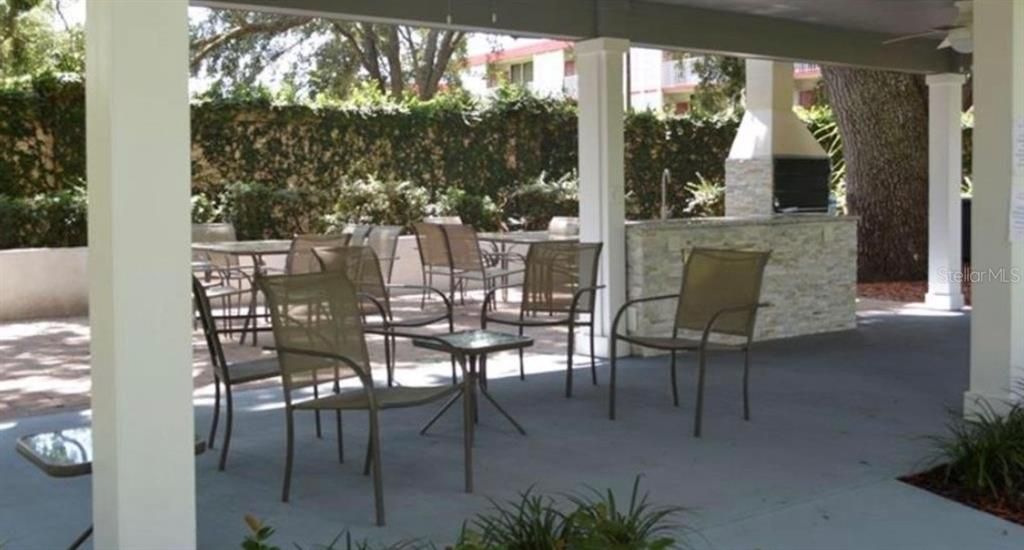 Activo con contrato: $278,000 (3 camas, 2 baños, 1300 Pies cuadrados)